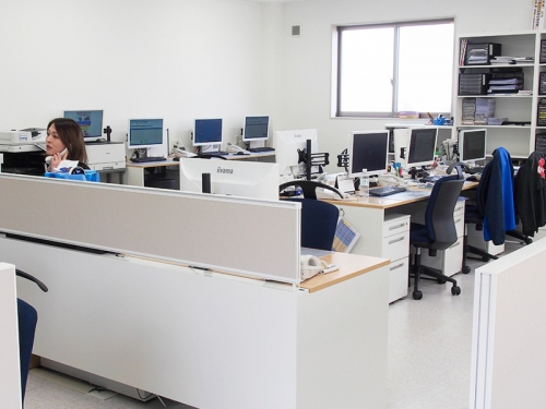 週休２日制。年間休日115日で残業も少なめ