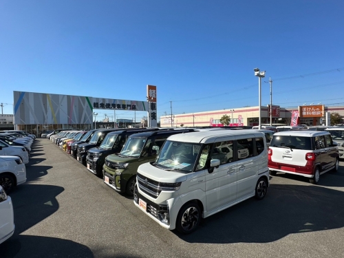 販売店・整備工場併設店舗