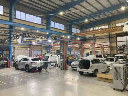 車体整備ＰＩＴ