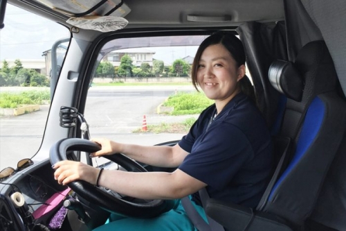 グループ女性ドライバー