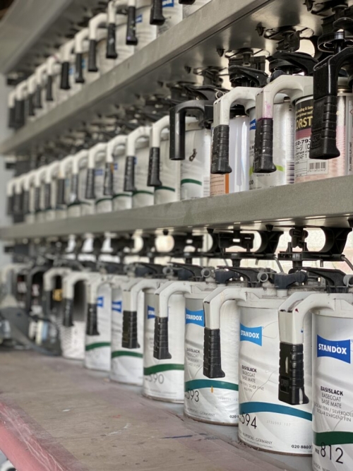 塗料はSTANDOXを使用しています