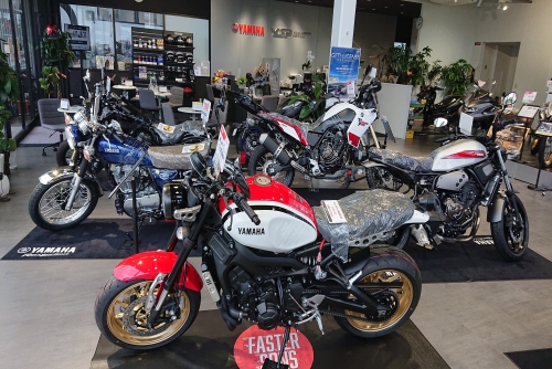 紹介写真 大阪府 Ysp大阪箕面の求人情報 バイク整備士 二輪未経験者も歓迎 ピット内は冷暖房完備 残業少な目でプライベートも クラッチ求人