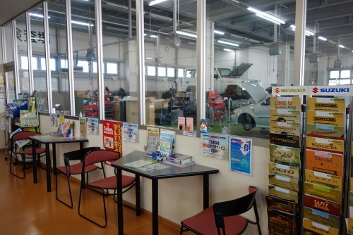 お客様待合いコーナー