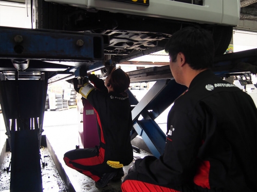 倒的な知名度と全店舗が指定工場という信頼