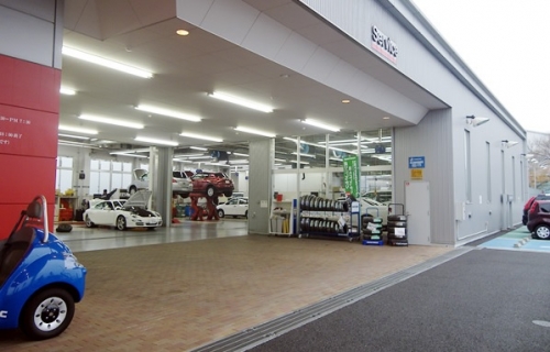 紹介写真 東京都八王子市 東京日産自動車販売 堀之内駅前店の求人情報 充実した設備 充実した福利厚生 安定のディーラーであなたのスキルを存分に活かしませんか クラッチ求人