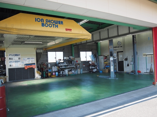 鈑金・塗装のための設備が整っています！