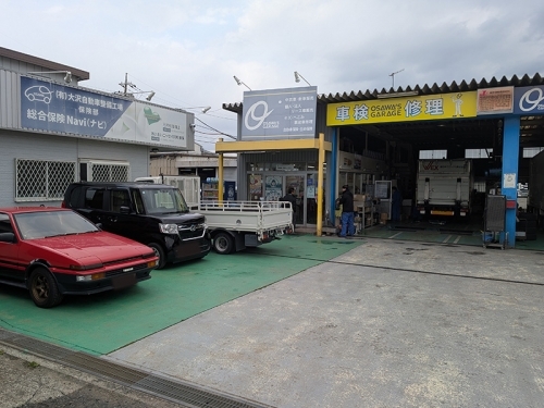 多種多様な車種の整備を行っています。