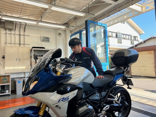 メカニックスタッフ