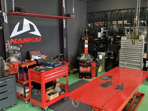 工場内は冷暖房完備！ 最新の設備を導入するなど環境が充実