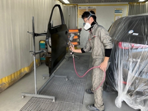 技術系の研修もしっかり！会社負担で車体整備士資格の取得も支援