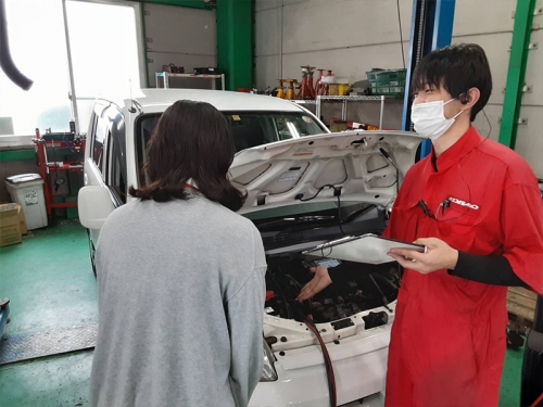 スタッフ間の雰囲気が良いのも『ユアサ自動車』の特徴です！