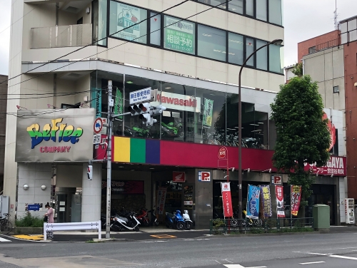 田園都市線「用賀駅」より徒歩8分。バイク通勤OK