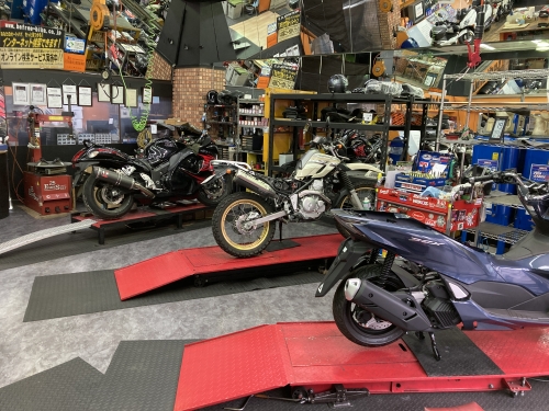 国家資格、各種団体やメーカー資格など、各種資格手当あります