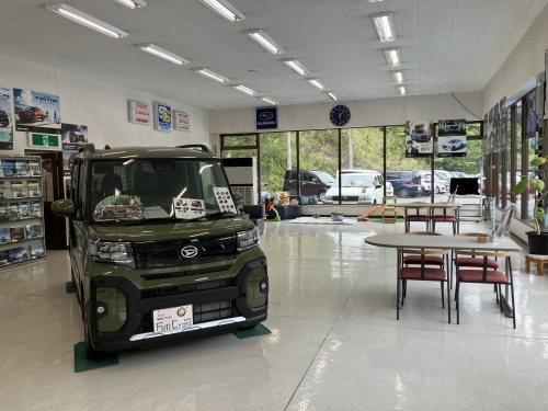 ショールーム内