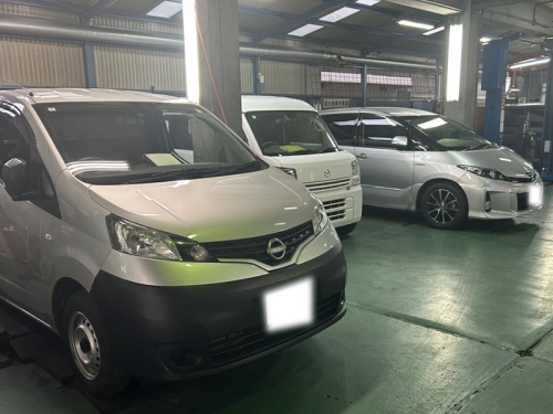 扱う車両は国産車が中心