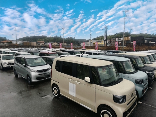 館内置くに展示場あり！在庫数豊富♩