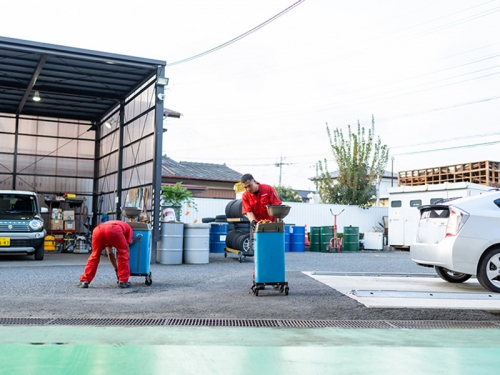 クルマ好きが集まる職場